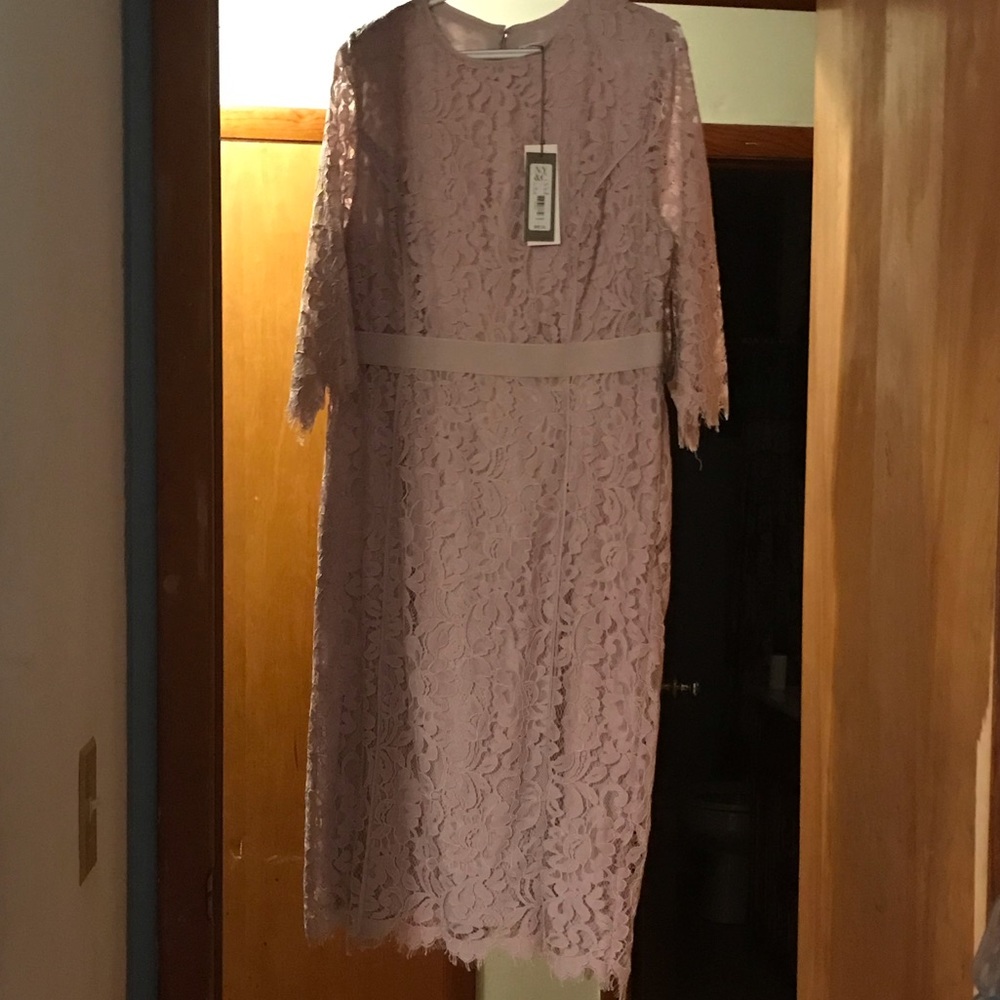 Gorgeous lace overlay dress